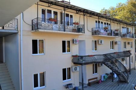 Отель Лоза Гостевой Дом в Гагра - Абхазия