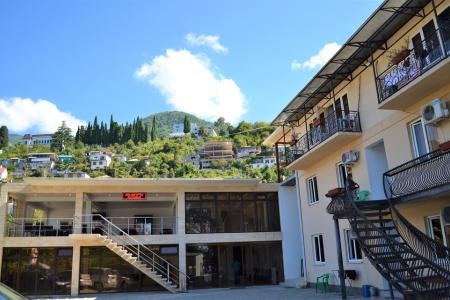 Отель Лоза Гостевой Дом в Гагра - Абхазия