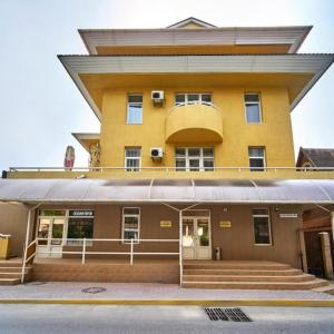 отель Олимп (на Кулакова)