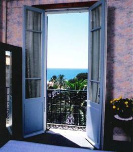 Отель Eden в Канны - Франция