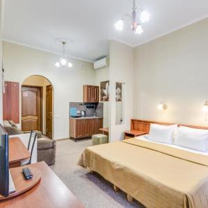 отель Travelto Kazanskiy 12