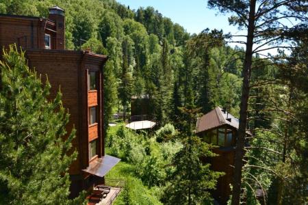 Отель Урочище Актра (озеро Телецкое) в Алтайский край - Россия