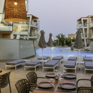 отель Eden Roc Resort