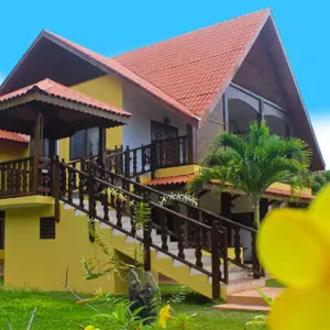отель Takamaka Green Village