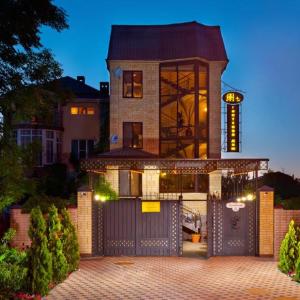 отель Милотель М+