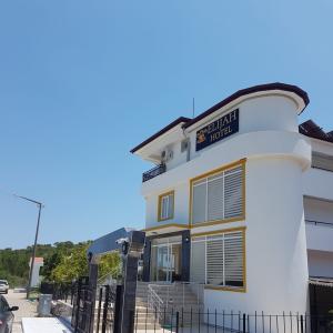 отель Elijah Hotel