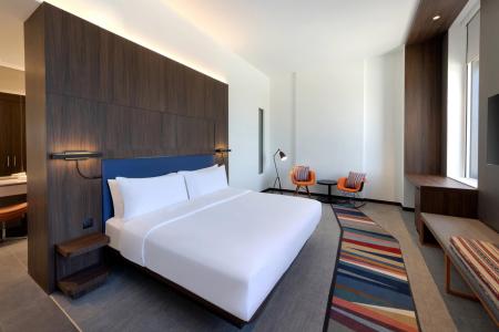Отель Aloft Al Mina Hotel в Бур Дубай - ОАЭ