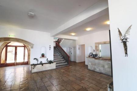 Отель Axiothea Hotel в Пафос - Кипр