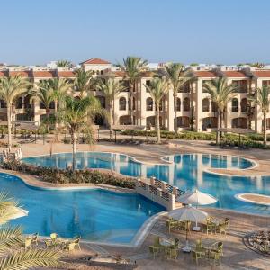 отель Jaz Almaza Beach Resort