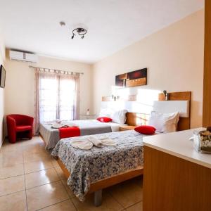отель Avra Hotel