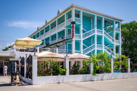 Отель Дубок в Лермонтово - Россия