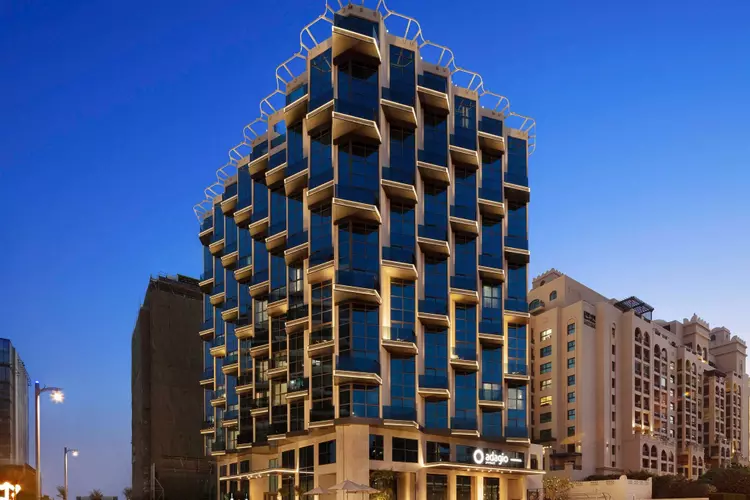 Adagio Premium The Palm