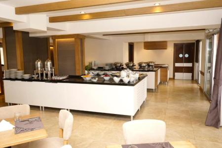 Отель La Quinta by Wyndham Cesme в Чешме - Турция