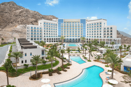 Отель Address Beach Resort Fujairah в Фуджейра - ОАЭ