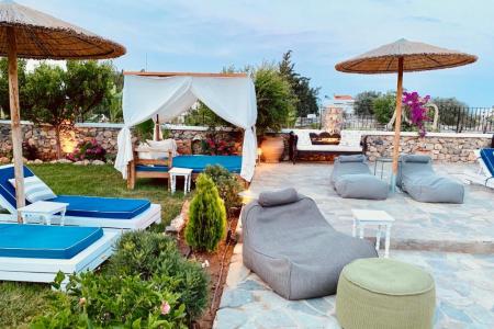 Caesars Gardens Hotel & Spa