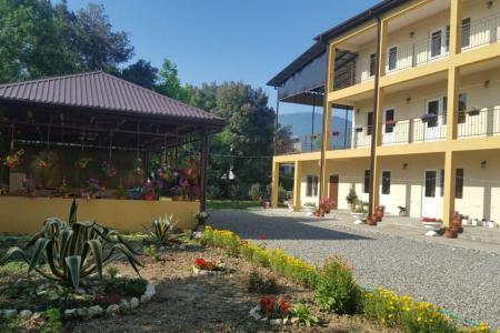 Отель Black Sea (На Шаумяна) в Пицунда - Абхазия