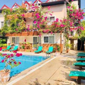 отель Ten Apart Hotel