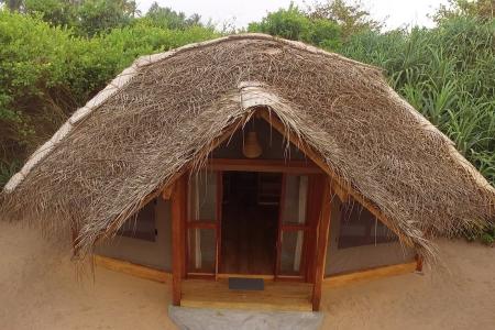 Отель Jungle Beach Camp Ahungalla в Ахунгала - Шри-Ланка