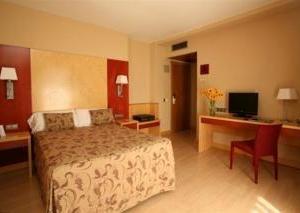 отель Ibis Styles Madrid Prado