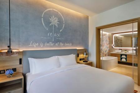 Отель NH Collection Dubai The Palm в Палм Джумейра - ОАЭ