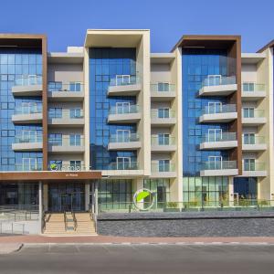 отель Element Dubai Airport