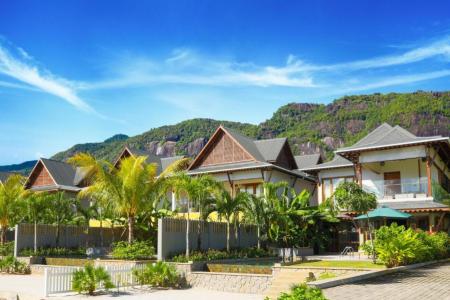 Отель JA Enchanted Waterfront в о. Маэ - Сейшелы