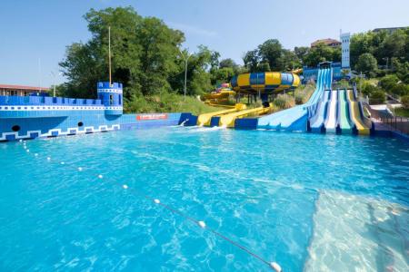 Отель Акваград в Лоо - Россия