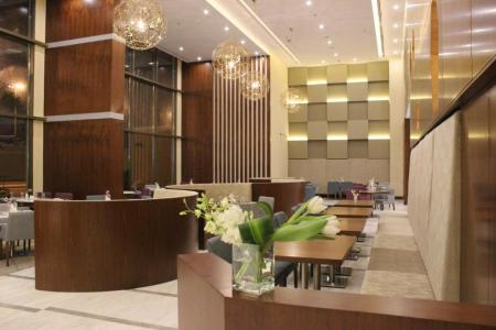 Отель Holiday Inn Jeddah Gateway в Джидда - Саудовская Аравия