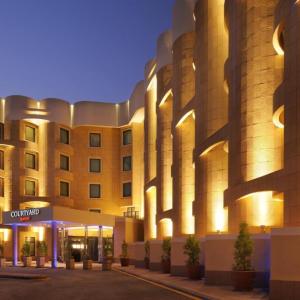 отель Courtyard Riyadh Diplomatic Quarter