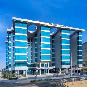 отель Courtyard Riyadh Northern Ring Road