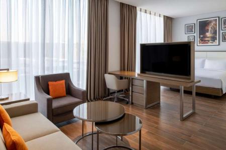 Отель DoubleTree by Hilton Riyadh Financial District Hotel & Suites в Эр-Рияд - Саудовская Аравия