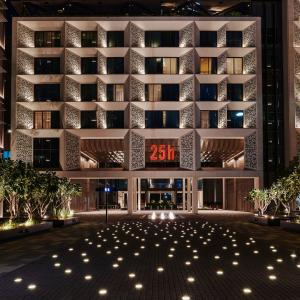 отель 25hours Hotel One Central