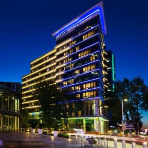 отель Delta Hotels by Marriott Istanbul Levent