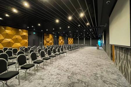 Отель Al Khoory Sky Garden Hotel в Дейра - ОАЭ