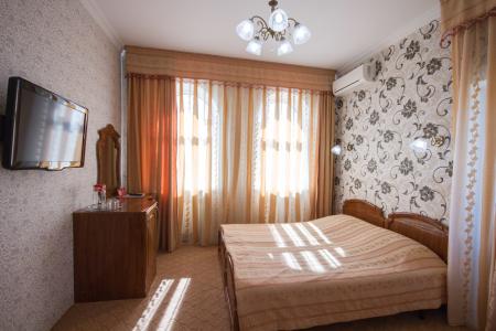 Отель Эльбрус (ул. Богдана Хмельницкого) в Адлер - Россия