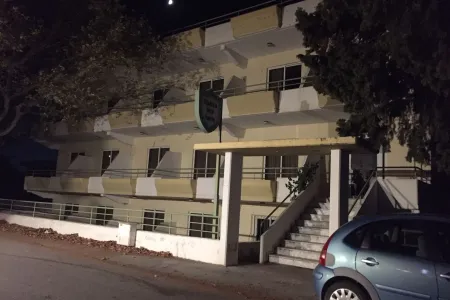 Black Rose Hotel & Supreme Apart