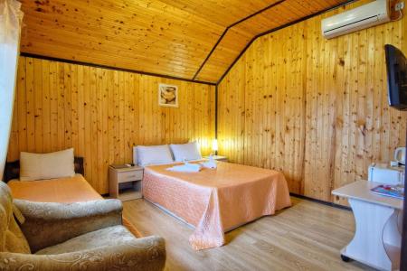 Отель Гостевой дом Мадлен в Адлер - Россия