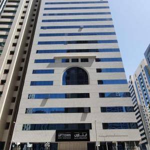 отель Uptown Hotel Apartments Abu Dhabi