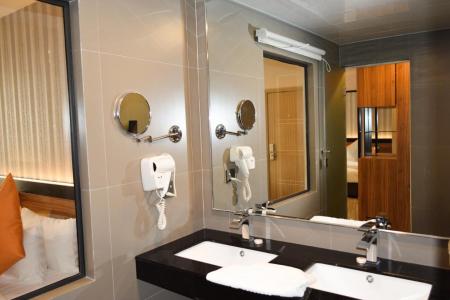 Отель Triton Prestige Seaview and Spa в Южный Мале Атолл - Мальдивы