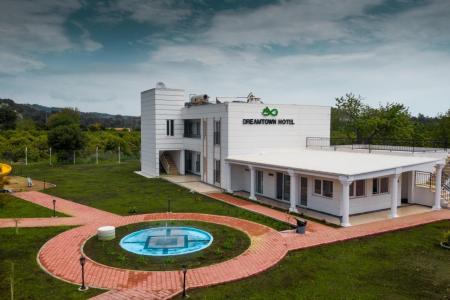 Dream Town Hotel