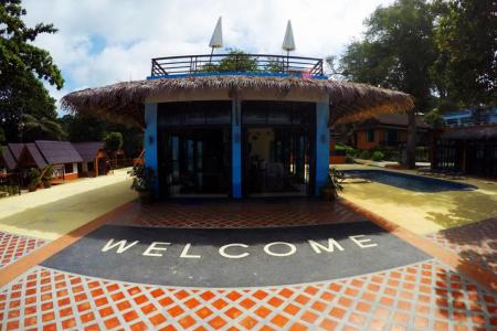 Отель Phi Phi Long Beach Resort & Villa в Пхи-Пхи - Таиланд