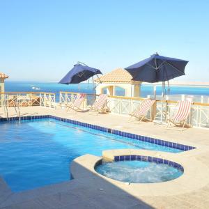 отель Lilly Apartments