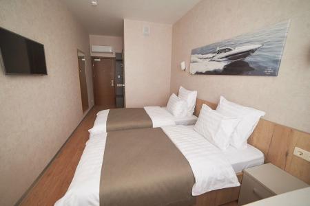 Отель F911 Яхт Клуб Отель в Екатеринбург - Россия