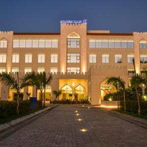 отель Golden Tulip Zanzibar Airport Hotel