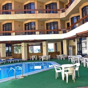 отель Gaddis Luxor Hotel, Suites and Apartments