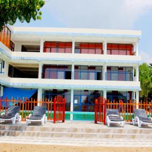 отель Paradise Beach Resort