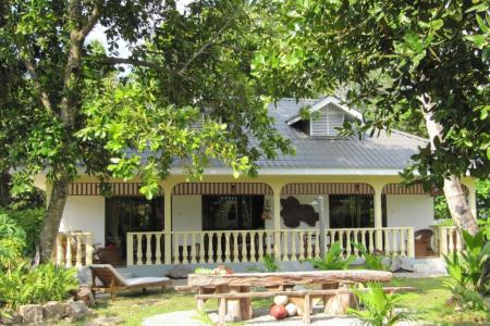 Отель Domaine Les Rochers в о. Ла Диг - Сейшелы