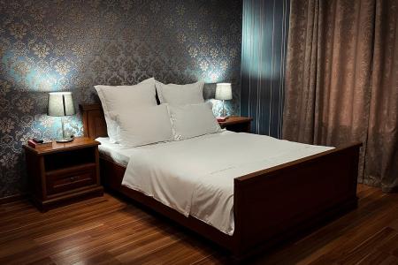 Июль Гостиница