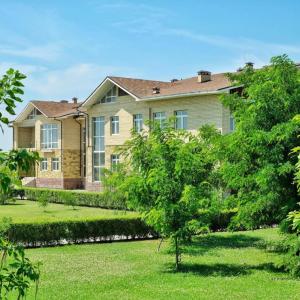 отель Azimut Отель Волга Астрахань