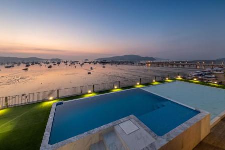 Arch 39 Beach Front Phuket